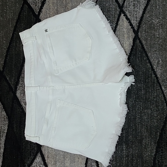 VINTAGE VICTORIA SECRET DISTRESSED RAW-EDGE HIGH-WAISTED WHITE DENIM JEAN SHORTS - Picture 8 of 13